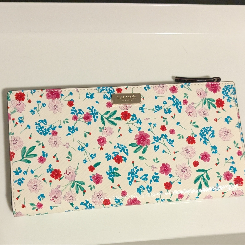 Kate Spade Floral Wallet- Multicolor